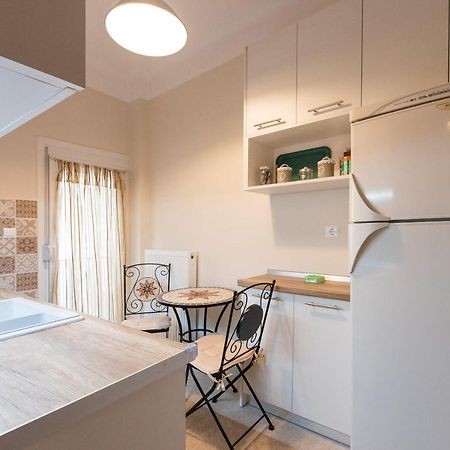 Apricot By Halu! Cozy Apt Next To Agia Sophia Metro Station Thessaloniki Buitenkant foto