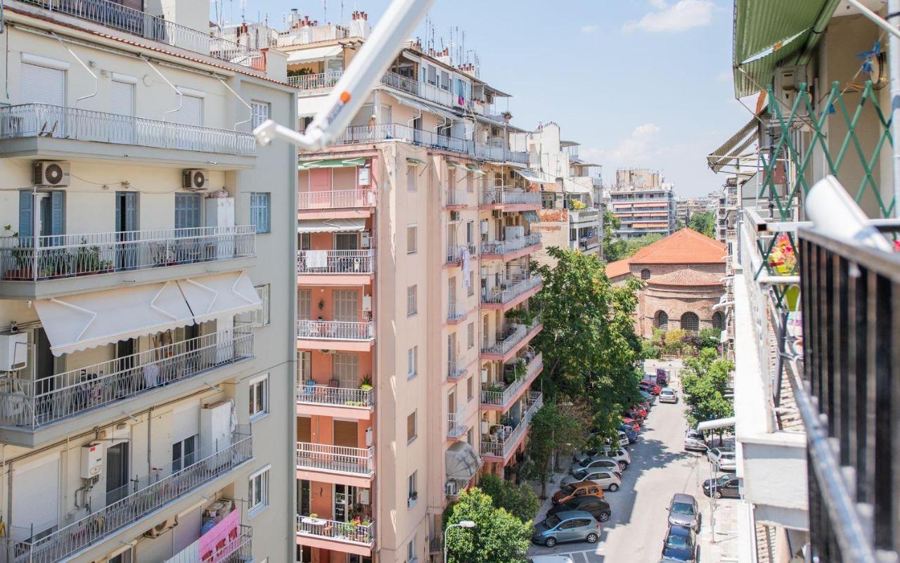 Apricot By Halu! Cozy Apt Next To Agia Sophia Metro Station Thessaloniki Buitenkant foto